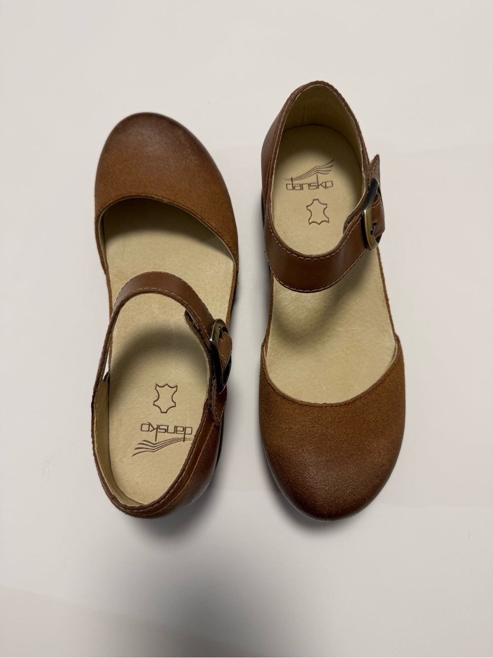 Dansko Women’s Tan Suede Mae Mary Jane Strap Shoes Comfort Work Shoe
